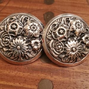 Retired James Avery Blossom Earrings